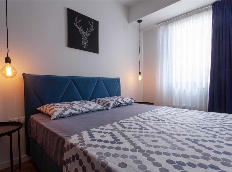 Дава се под наем  в Пловдив, Младежки Хълм - 20 кв.м за 109.65 € - Снимка #1