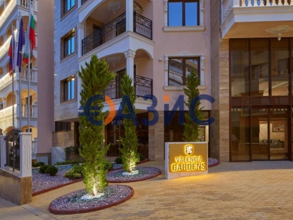 Четиристаен апартамент в Несебър - 326 кв.м за 1121 €/кв.м - Снимка #1