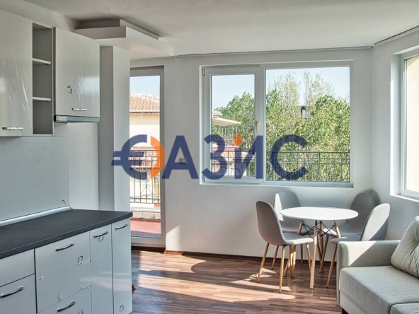 Двустаен апартамент в к.к. Слънчев бряг - 99 кв.м за 361 €/кв.м - Снимка #1