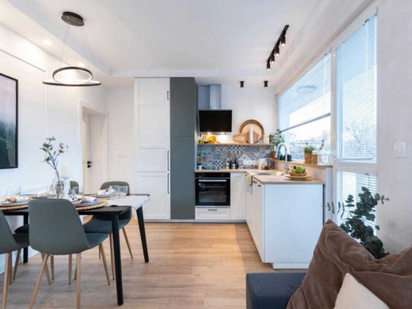 Тристаен апартамент в Пловдив, Кършияка - 80 кв.м за 1249 €/кв.м - Снимка #1