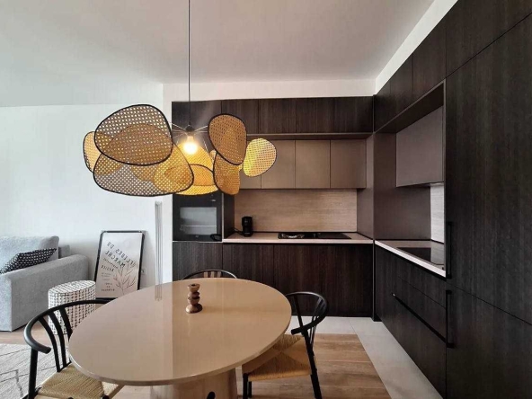 Дава се под наем Двустаен апартамент в Пловдив, Христо Смирненски - 60 кв.м за 468.69 € - Снимка #1