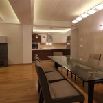 Дава се под наем Тристаен апартамент в Пловдив, Център - 79 кв.м за 198.9 € - Снимка #1