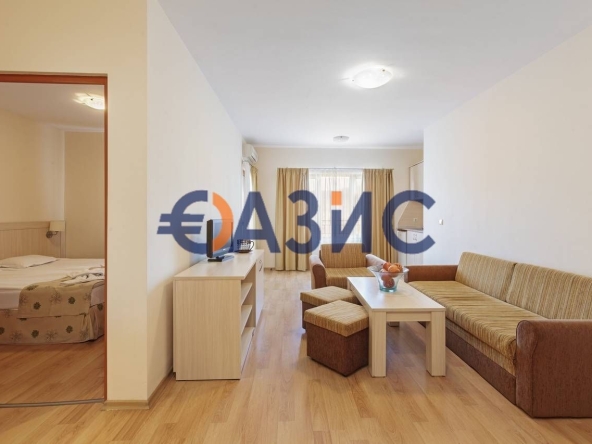 Двустаен апартамент в Созопол - 57 кв.м за 644 €/кв.м - Снимка #1
