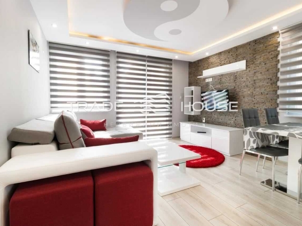 Дава се под наем Тристаен апартамент в Пловдив, Кършияка - 80 кв.м за 450 € - Снимка #1