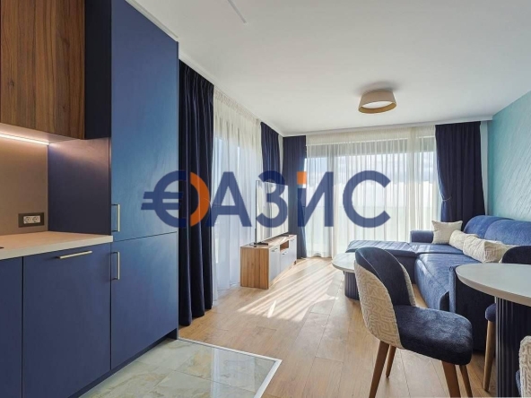 Тристаен апартамент в к.к. Слънчев бряг - 102 кв.м за 921 €/кв.м - Снимка #1