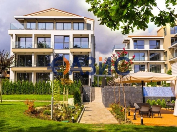 Двустаен апартамент в Обзор - 78 кв.м за 787 €/кв.м - Снимка #1