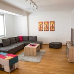 Дава се под наем Двустаен апартамент в Бургас, Славейков - 60 кв.м за 214.2 € - Снимка #1