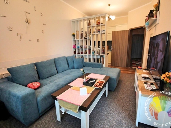 Дава се под наем Двустаен апартамент в Бургас, Зорница - 72 кв.м за 650 € - Снимка #1