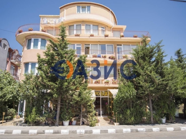 Хотел в с. Равда, Област Бургас - 450 кв.м за 1134 €/кв.м - Снимка #1