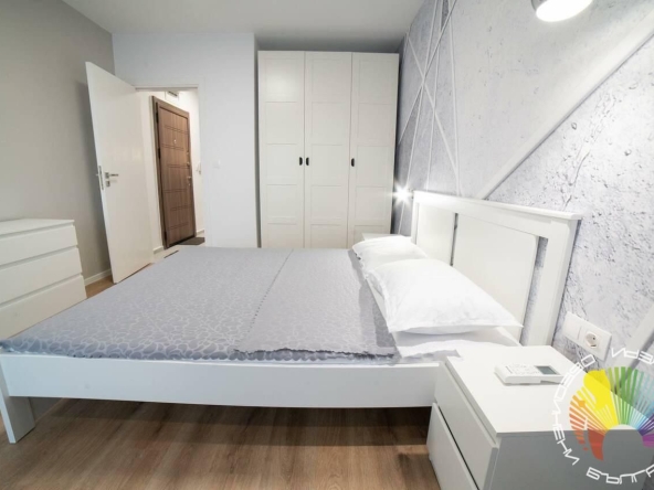 Дава се под наем Двустаен апартамент в Бургас, Възраждане - 65 кв.м за 663 € - Снимка #1