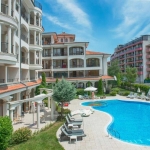 Двустаен апартамент в к.к. Слънчев бряг - 72 кв.м за 1028 €/кв.м - Снимка #1