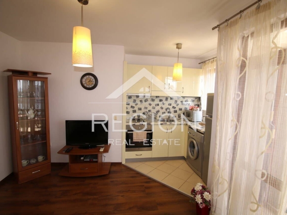 Дава се под наем Двустаен апартамент в Варна, Център - 60 кв.м за 510 € - Снимка #1