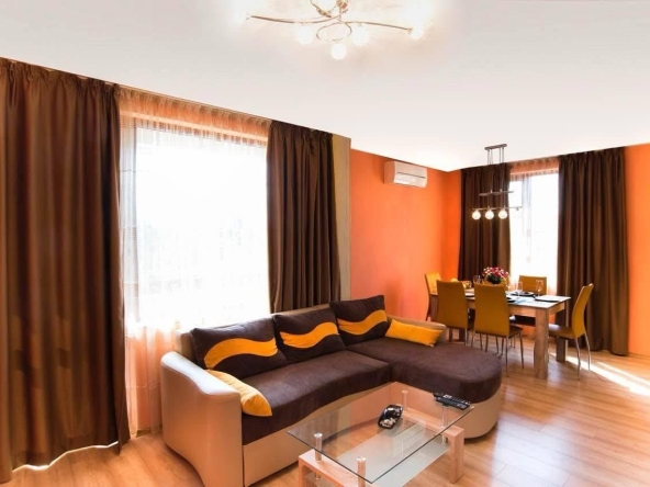 Дава се под наем Тристаен апартамент в София, Триъгълника - 90 кв.м за 699 € - Снимка #1
