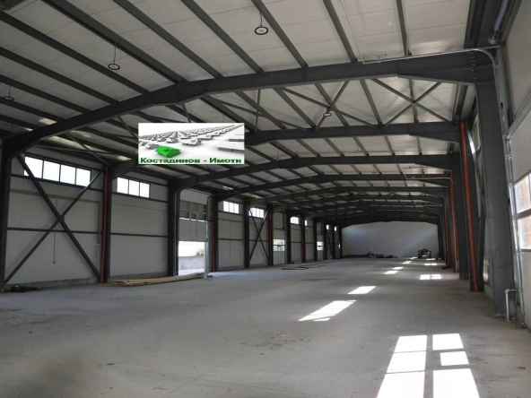 Склад в Пловдив, Индустриална зона - Юг - 2567 кв.м за 858 €/кв.м - Снимка #1