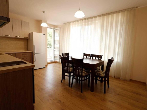 Тристаен апартамент в Пловдив, Център - 67 кв.м за 1439 €/кв.м - Снимка #1