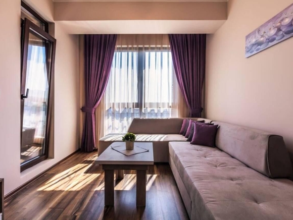 Дава се под наем Двустаен апартамент в Бургас, Зорница - 67 кв.м за 765 € - Снимка #1