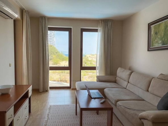Двустаен апартамент в к.к. Слънчев бряг - 73 кв.м за 2302 €/кв.м - Снимка #1