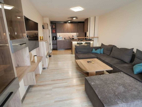 Тристаен апартамент в Пловдив, Кършияка - 117 кв.м за 763 €/кв.м - Снимка #1