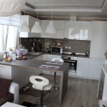 Дава се под наем Двустаен апартамент в Бургас, Славейков - 68 кв.м за 398.82 € - Снимка #1