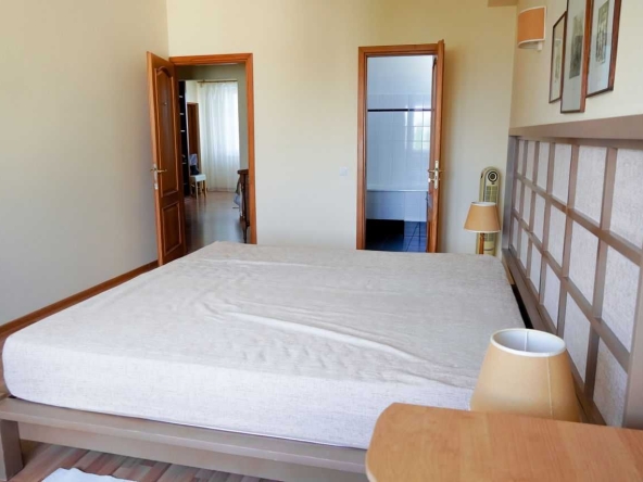 Дава се под наем Двустаен апартамент в София, Надежда 4 - 116 кв.м за 450 € - Снимка #1