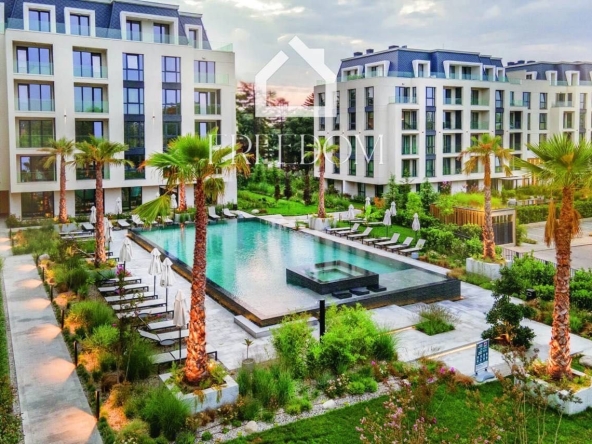 Двустаен апартамент в к.к. Св.Св. Константин и Елена - 71 кв.м за 1868 €/кв.м - Снимка #1