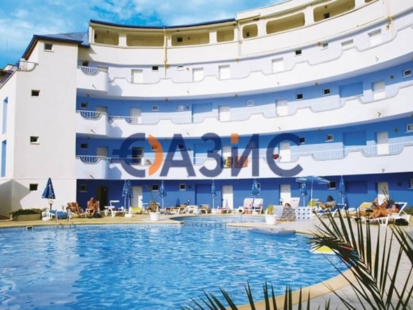 Едностаен апартамент в к.к. Слънчев бряг - 39 кв.м за 870 €/кв.м - Снимка #1