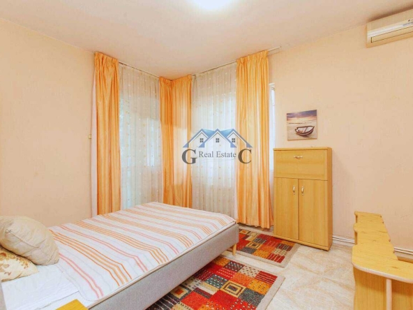 Многостаен апартамент в Варна, Център - 140 кв.м за 1779 €/кв.м - Снимка #1