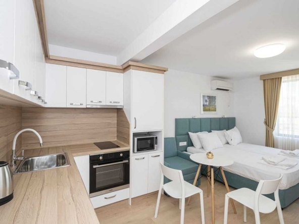 Дава се под наем Двустаен апартамент в Пловдив, Христо Смирненски - 60 кв.м за 225 € - Снимка #1