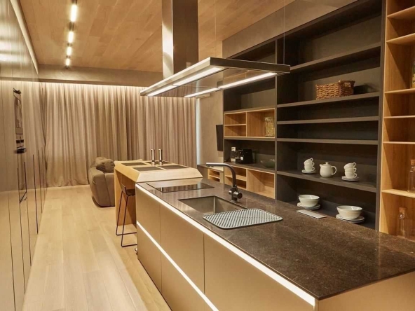 Дава се под наем Едностаен апартамент в София, Витоша - 55 кв.м за 400 € - Снимка #1