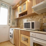 Дава се под наем Тристаен апартамент в Бургас, Лазур - 80 кв.м за 765 € - Снимка #1