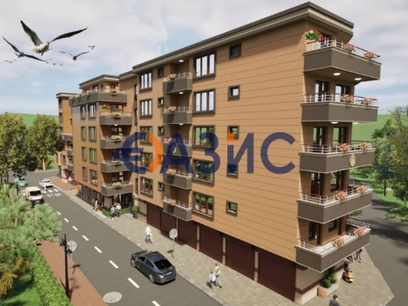 Тристаен апартамент в Поморие - 123 кв.м за 736 €/кв.м - Снимка #1