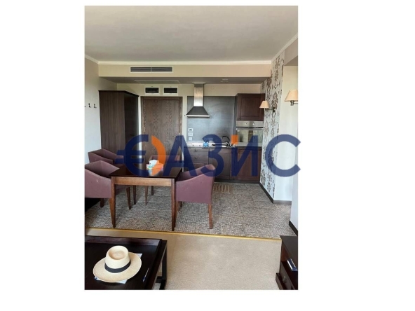 Двустаен апартамент в к.к. Слънчев бряг - 70 кв.м за 1186 €/кв.м - Снимка #1