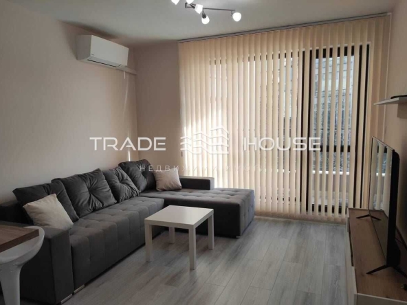 Дава се под наем Двустаен апартамент в Пловдив, Младежки Хълм - 60 кв.м за 380 € - Снимка #1