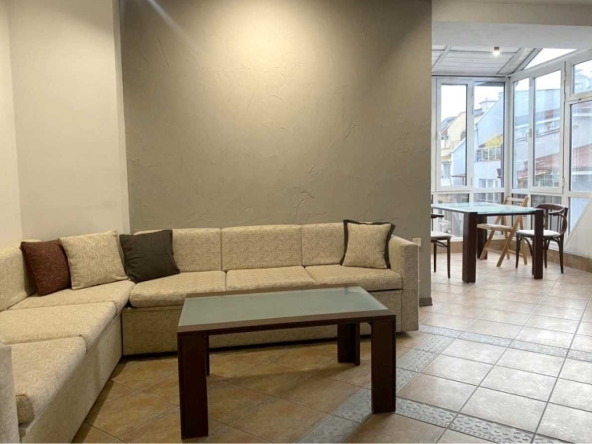 Тристаен апартамент в Пловдив, Кършияка - 70 кв.м за 984 €/кв.м - Снимка #1