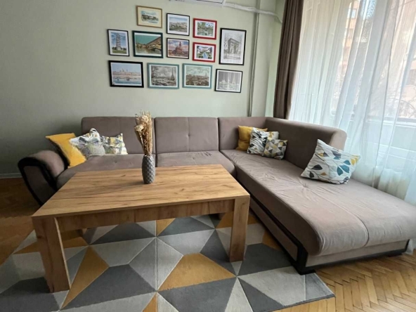 Дава се под наем Двустаен апартамент в София, Оборище - 70 кв.м за 765 € - Снимка #1