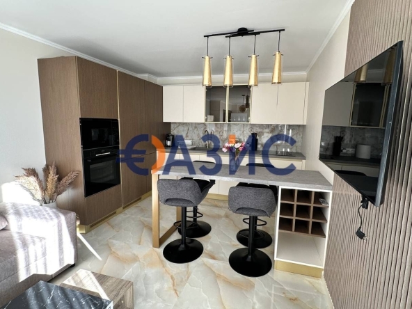 Тристаен апартамент в Свети Влас - 70 кв.м за 1676 €/кв.м - Снимка #1