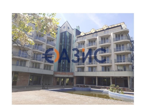 Хотел в Царево - 7120 кв.м за 198 €/кв.м - Снимка #1