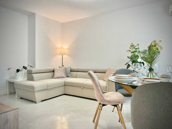 Дава се под наем Двустаен апартамент в Пловдив, Каменица 1 - 62 кв.м за 450 € - Снимка #1
