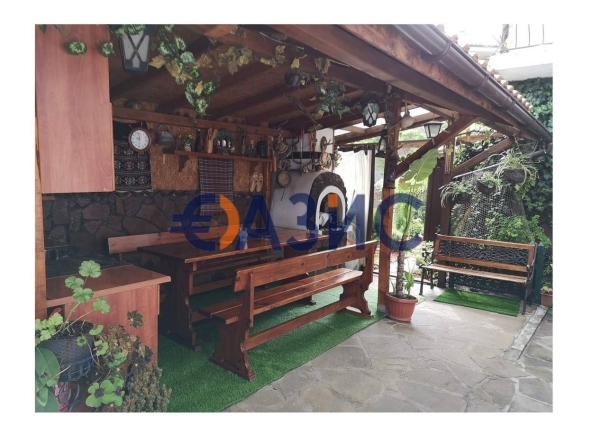 Хотел в с. Равда, Област Бургас - 700 кв.м за 634 €/кв.м - Снимка #1