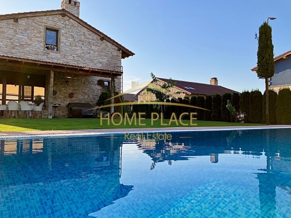 Къща в с. Приселци, Област Варна - 330 кв.м за 1455 €/кв.м - Снимка #1