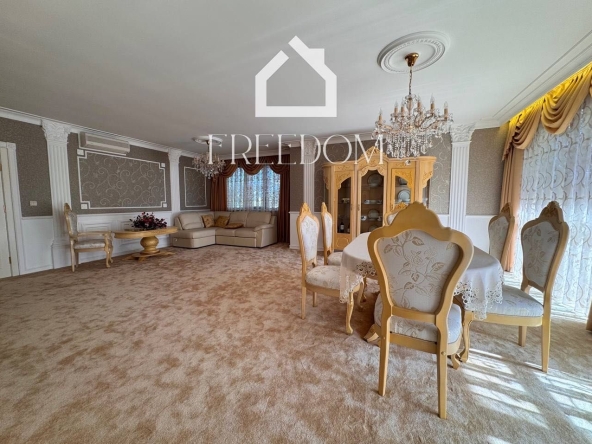 Четиристаен апартамент в Варна, Бриз - 268 кв.м за 1332 €/кв.м - Снимка #1