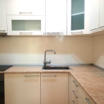 Дава се под наем Тристаен апартамент в к.к. Слънчев бряг - 95 кв.м за 254.49 € - Снимка #1