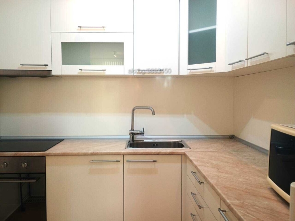 Дава се под наем Тристаен апартамент в к.к. Слънчев бряг - 95 кв.м за 254.49 € - Снимка #1