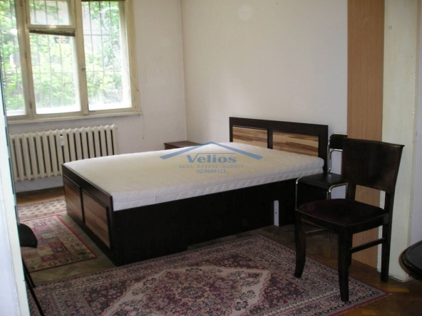 Дава се под наем Едностаен апартамент в София, Център - 50 кв.м за 350 € - Снимка #1