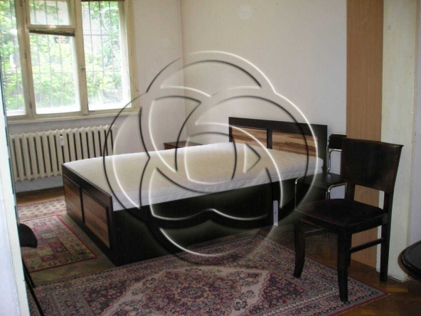 Дава се под наем Едностаен апартамент в София, Оборище - 45 кв.м за 350 € - Снимка #1