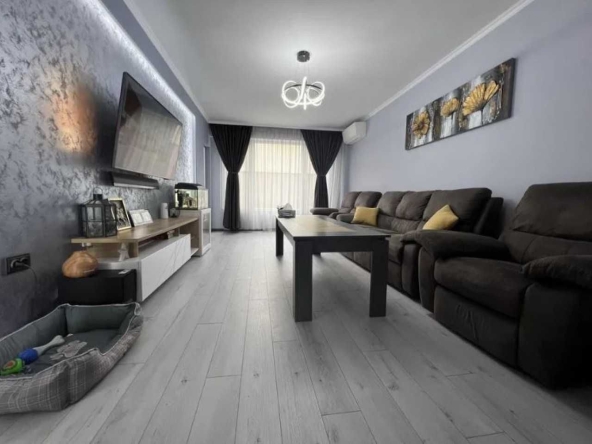 Тристаен апартамент в Пловдив, Кършияка - 88 кв.м за 866 €/кв.м - Снимка #1