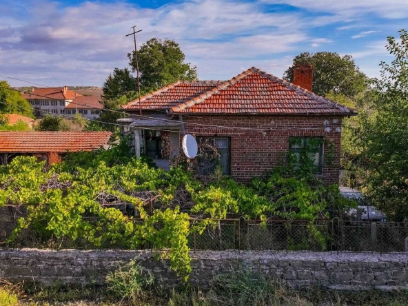 Къща в с. Сърнево, Област Бургас - 70 кв.м за 135 €/кв.м - Снимка #1