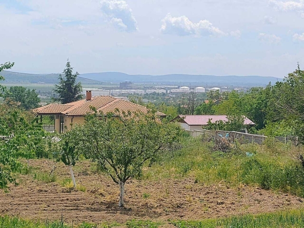 Парцел в Сливен, в.з. Сливен - 1250 кв.м за 15 €/кв.м - Снимка #1