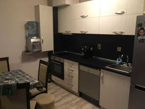 Тристаен апартамент в Пловдив, Южен - 90 кв.м за 1356 €/кв.м - Снимка #1