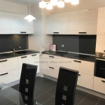 Дава се под наем Тристаен апартамент в Варна, м-т Евксиноград - 115 кв.м за 1000 € - Снимка #1